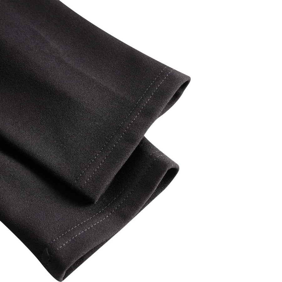Guarda – Vestido Preto com Gola Mao