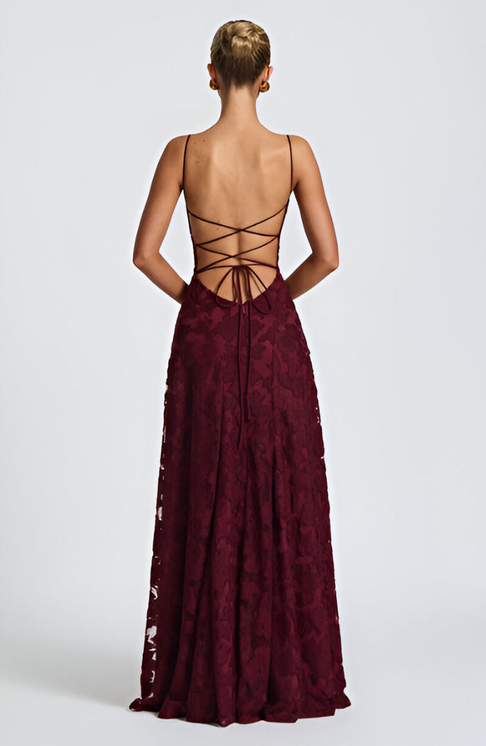 Vilar de Perdizes – Vestido Longo com Corpete de Renda