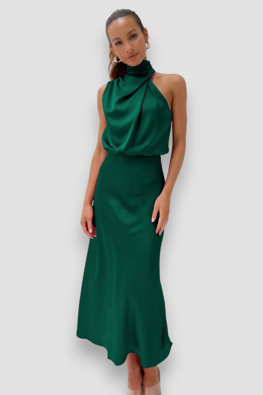Gimonde – Vestido de Cetim com Decote Halter