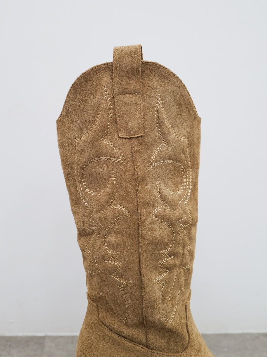 Bota de biqueira em estilo cowboy bege