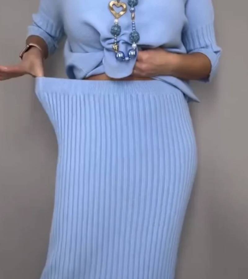 Belver – Conjunto de Malha com Saia Midi