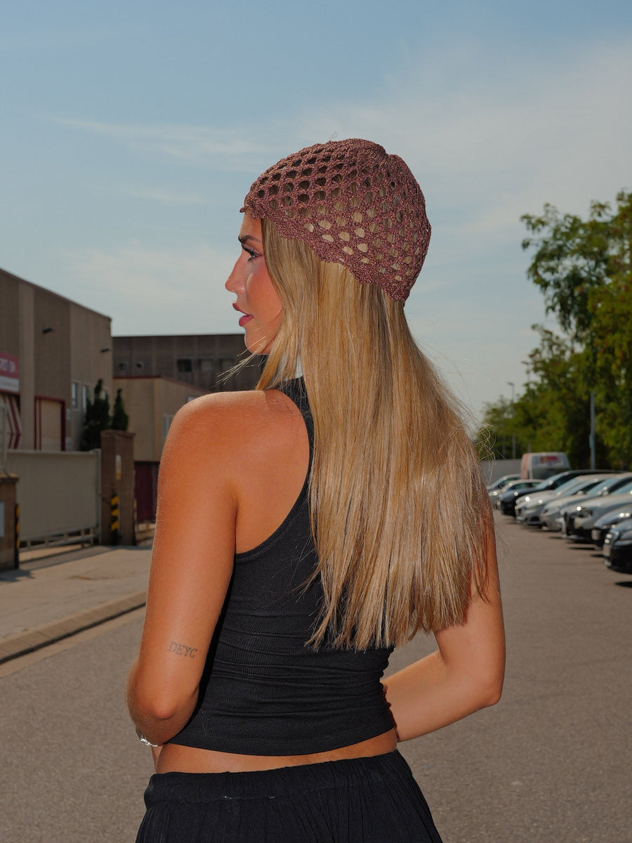 Gorro de croché cor de chocolate
