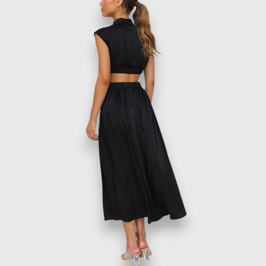 Mora – Vestido Maxi com Recortes na Cintura