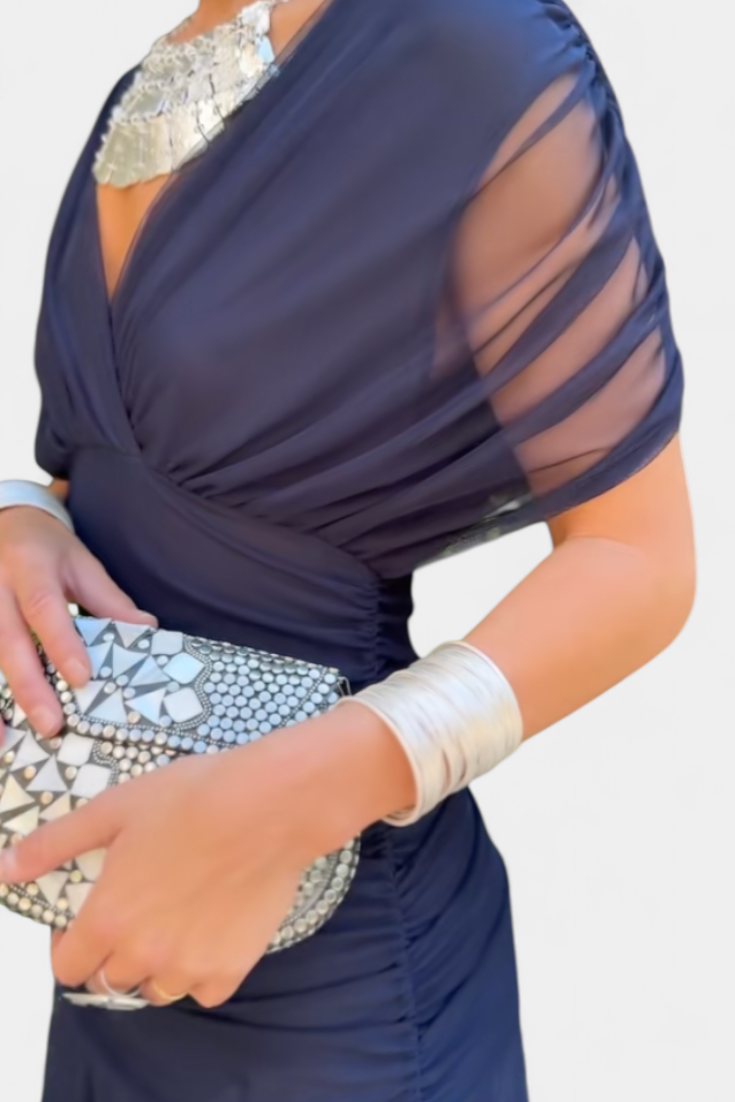 Vilarandelo – Vestido Largo de Flores com Decote em V