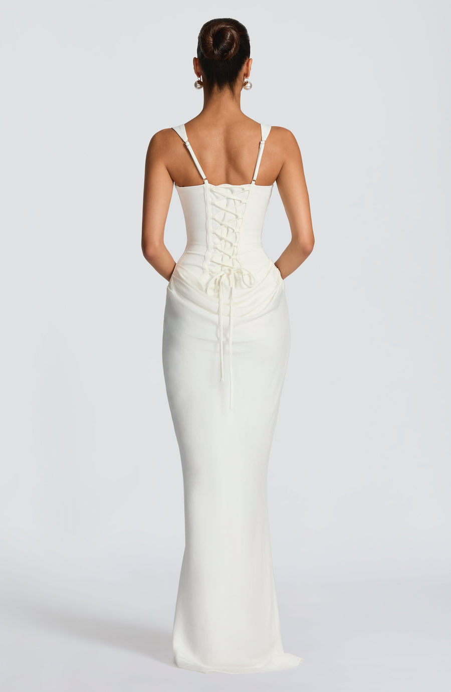 Gostão – Vestido Longo com Decote Quadrado