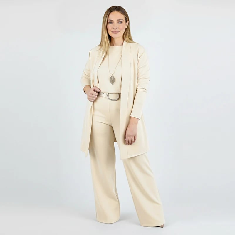 Casal de Loivos – Conjunto de Três Peças em Creme