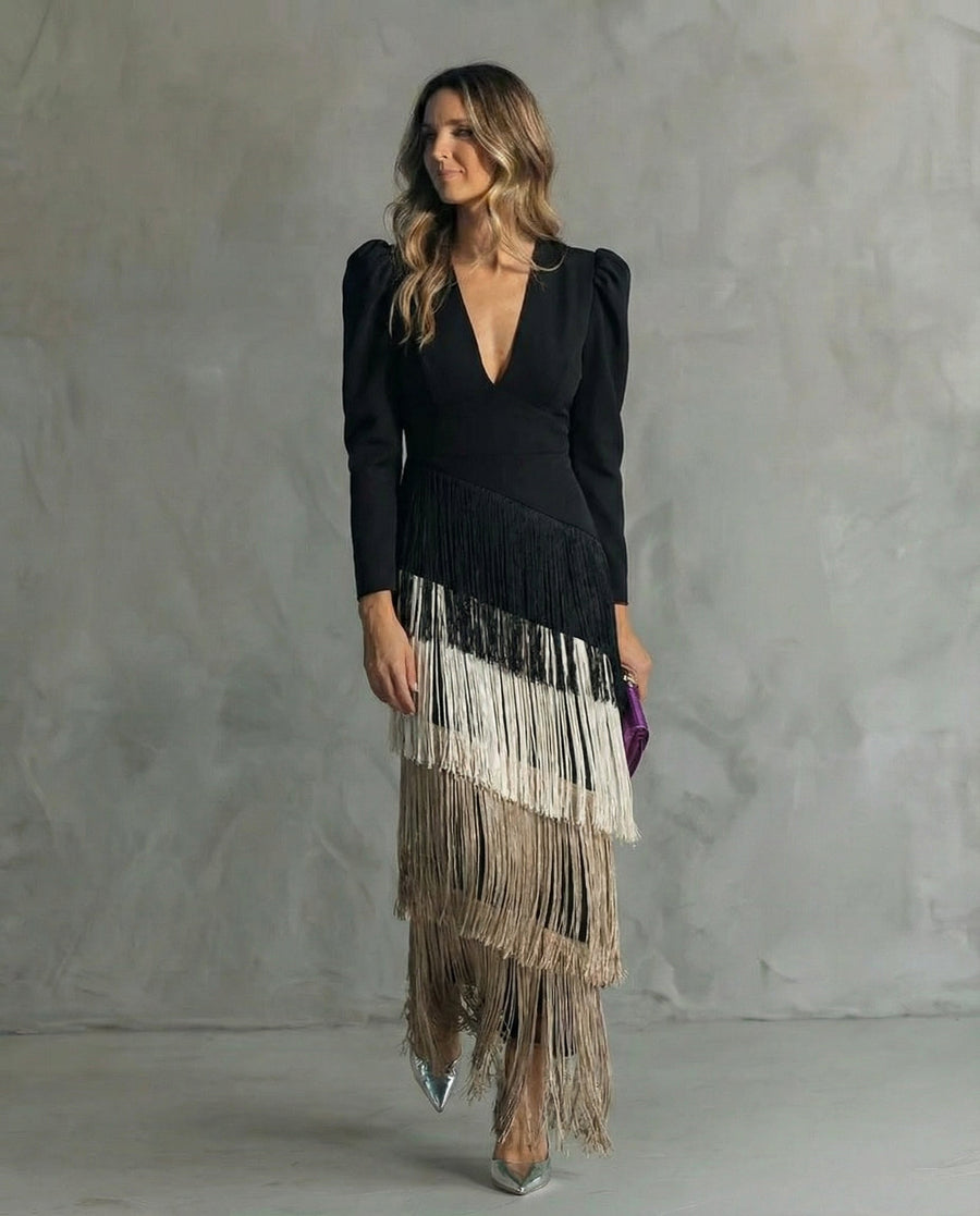 Veiros – Vestido com Mangas de Franjas