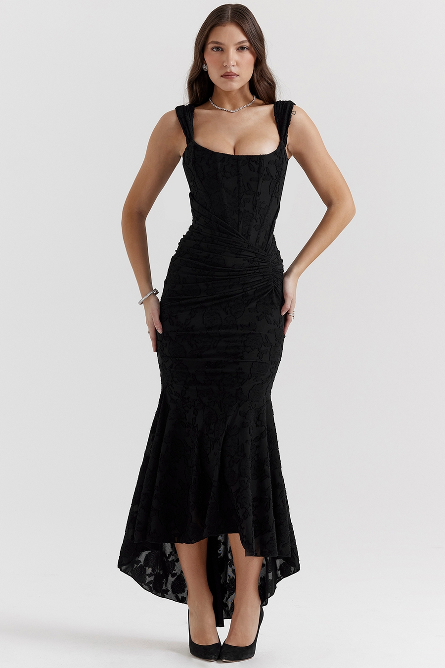Espinhosela – Vestido Longo de Renda