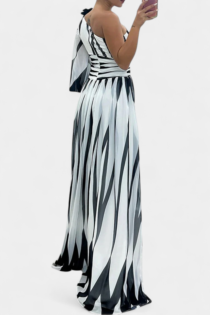 Carregal do Sal – Vestido Maxi de Um Ombro às Riscas