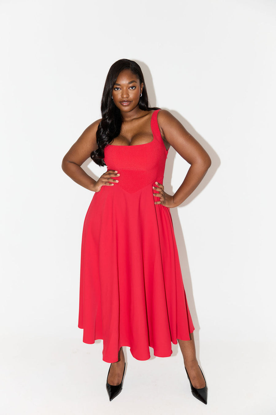 Idanha-a-Velha – Vestido Midi com Decote Quadrado