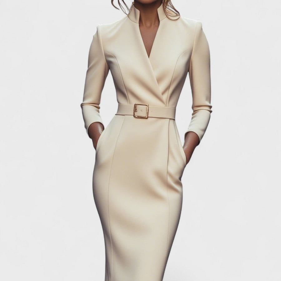 Carrazedo – Vestido Preto com Gola Mandarim