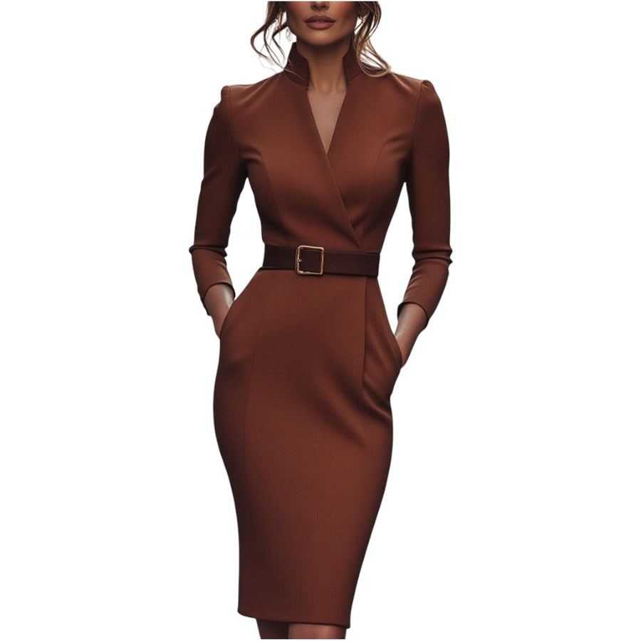Guarda – Vestido Preto com Gola Mao
