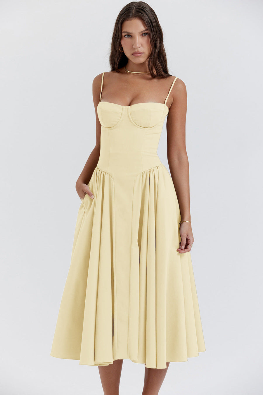 Beira Grande – Vestido Midi Retro