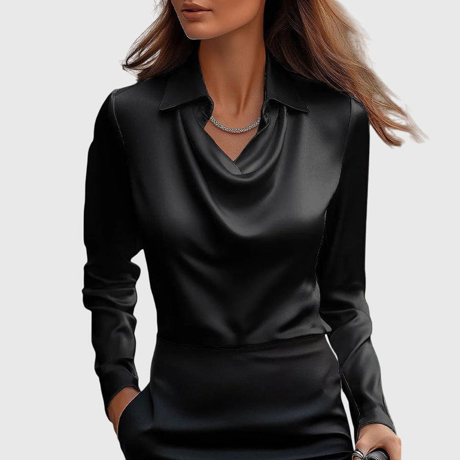 Pias – Blusa Drapeada com Brilho Suave