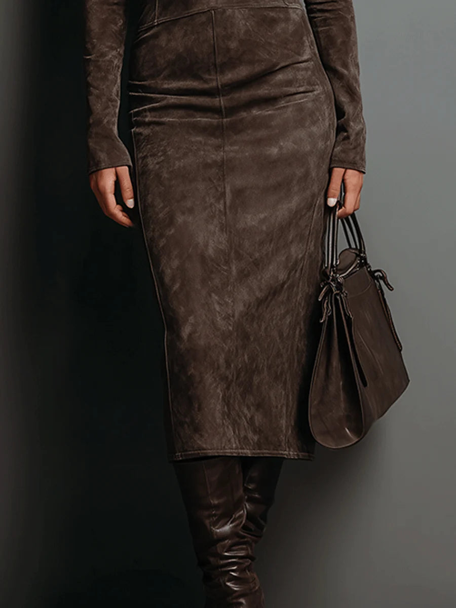 Aigra Nova – Vestido Midi de Camurça com Gola Alta