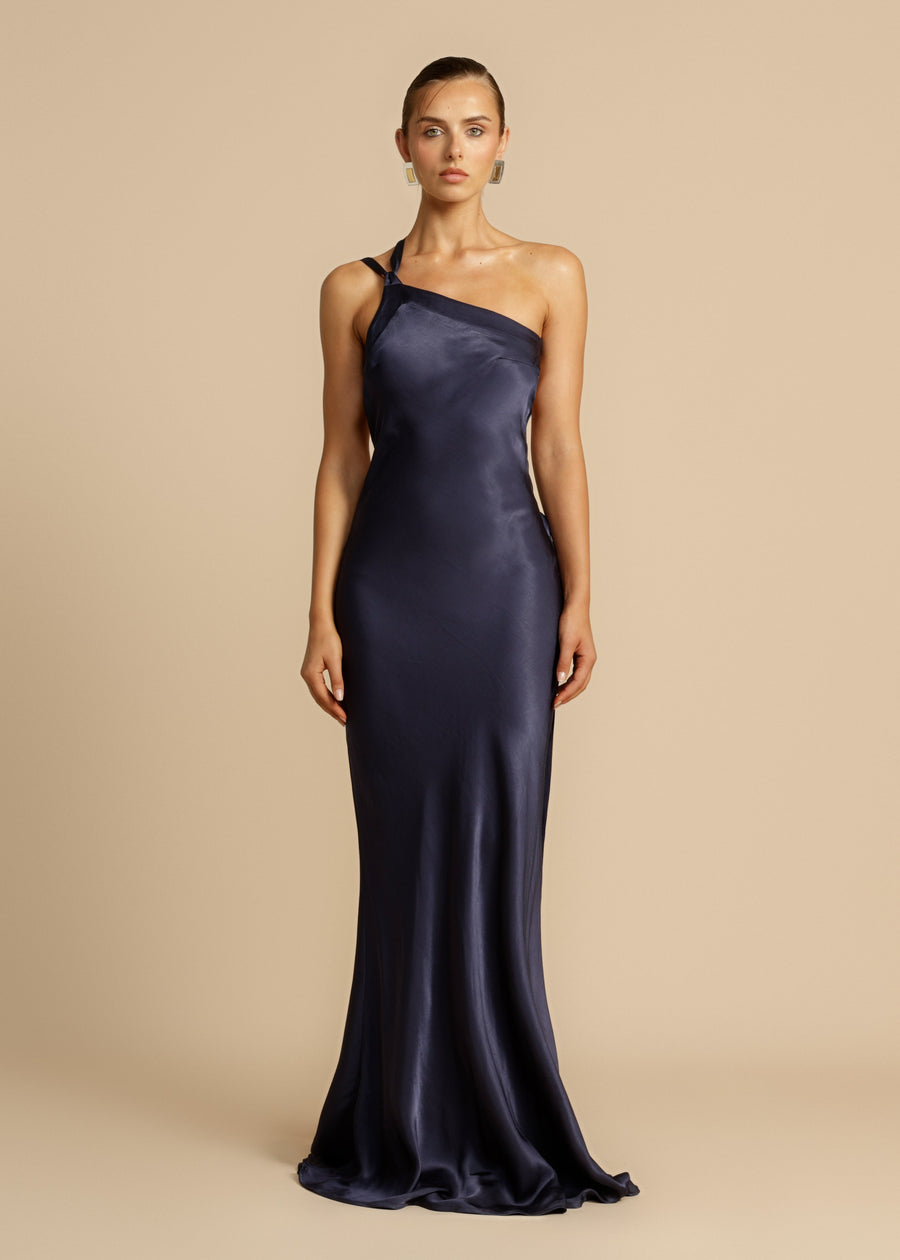 Vale de Pradinhos – Vestido Longo Dourado de Um Ombro