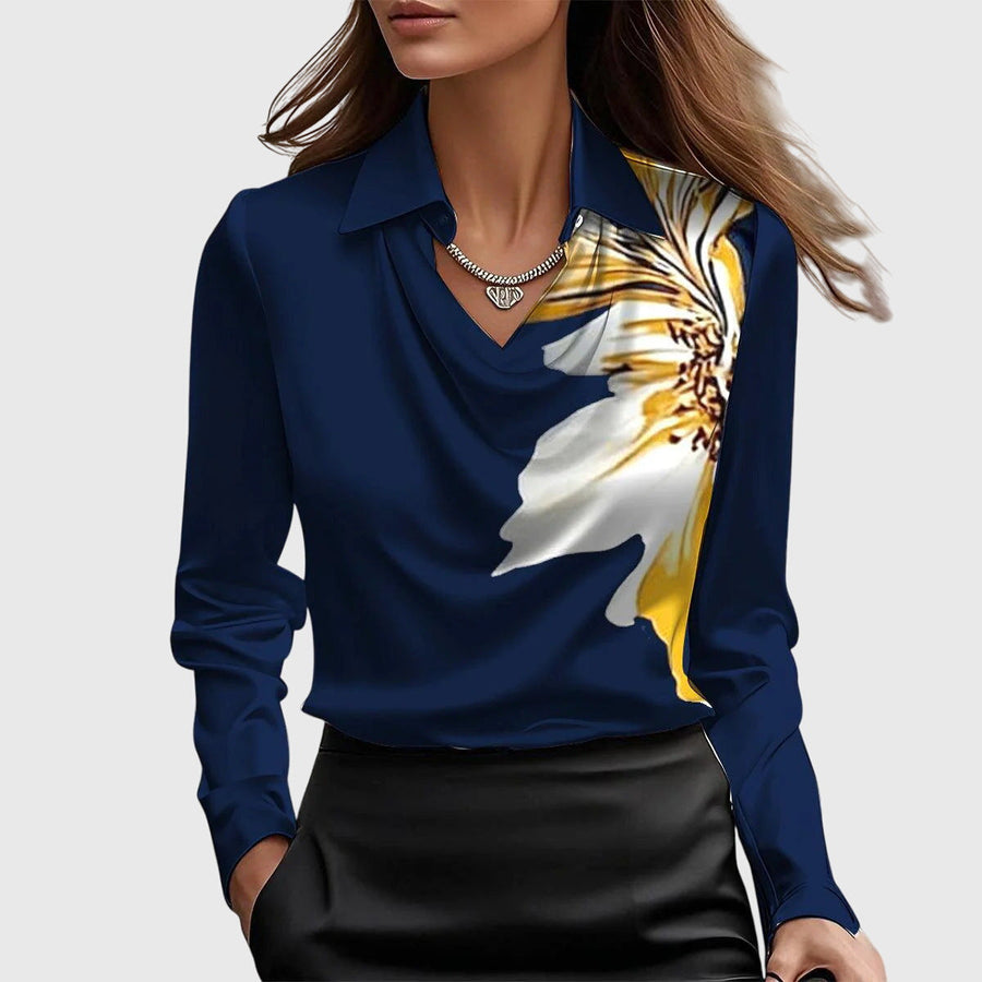 Pias – Blusa Drapeada com Brilho Suave