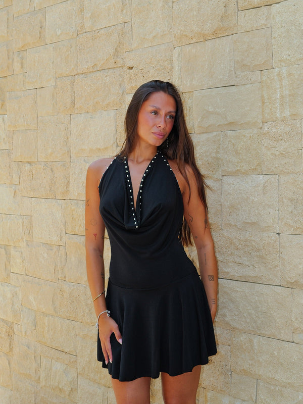 Vestido mini com decote halter e tachas, preto