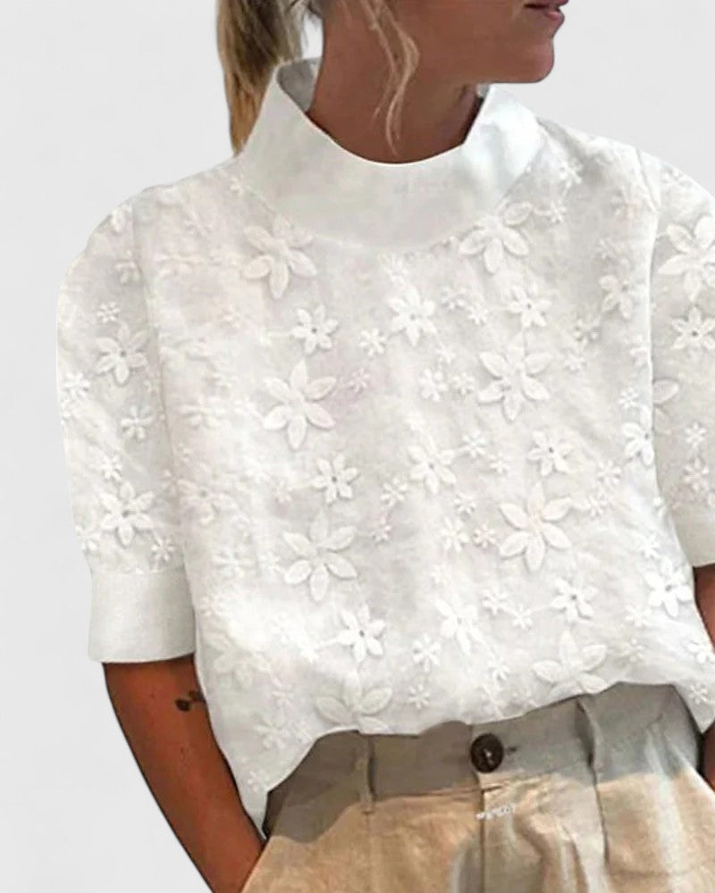 Vale de Vargo – Blusa de Gola Alta com Bordado Floral