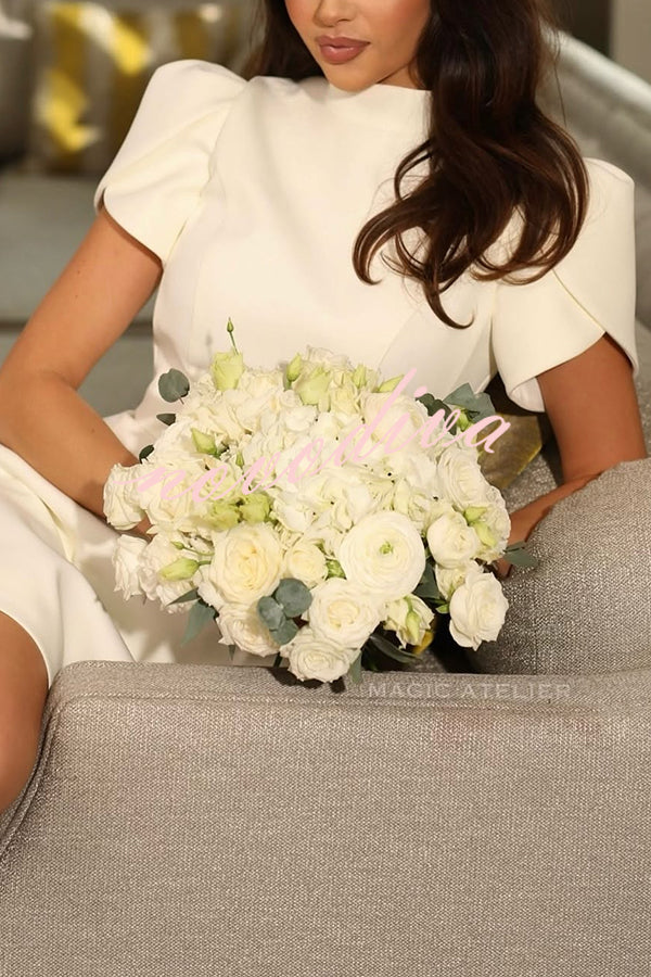 Ribamondego – Vestido Curto Branco com Costas Abertas