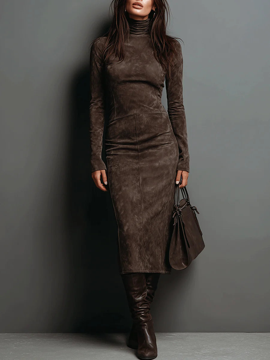 Aigra Nova – Vestido Midi de Camurça com Gola Alta