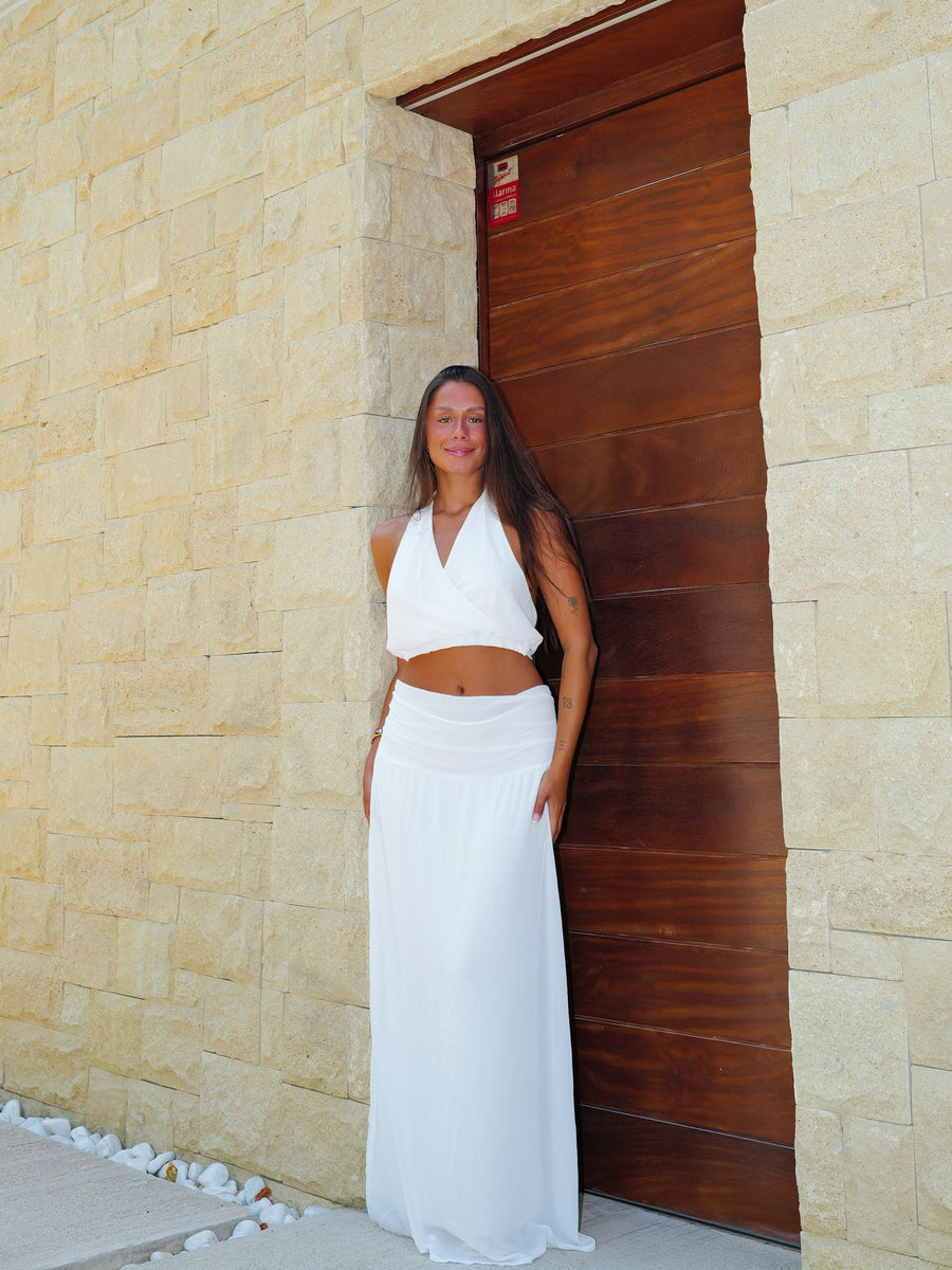 Conjunto de saia com decote halter branco