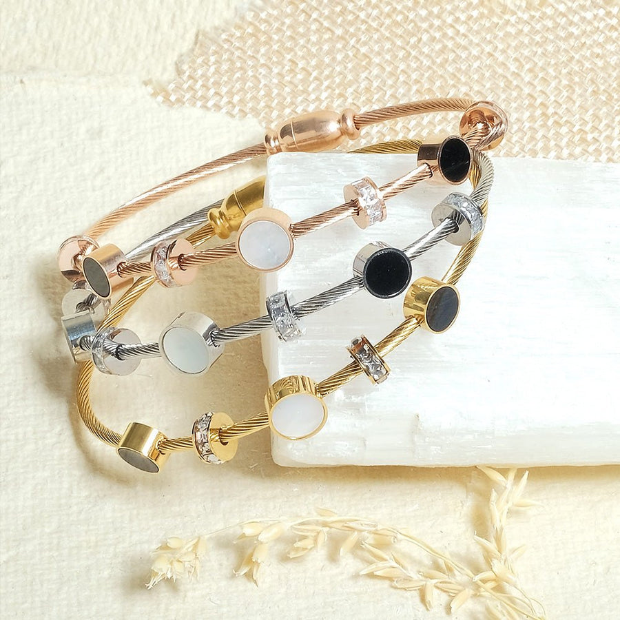 Flores – Pulseira Bangle Esmalte e Madrepérola