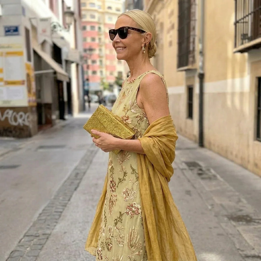 Folques – Vestido Estampado com Estola