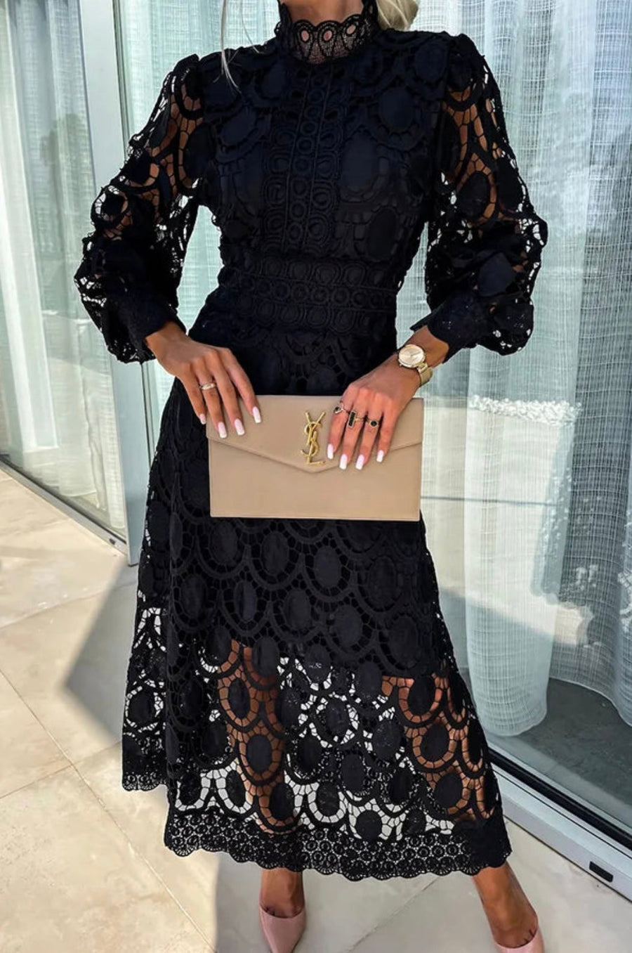 Sendim da Ribeira – Vestido Midi com Renda
