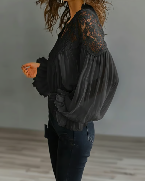 Edral – Blusa de Renda com Mangas de Lanterna