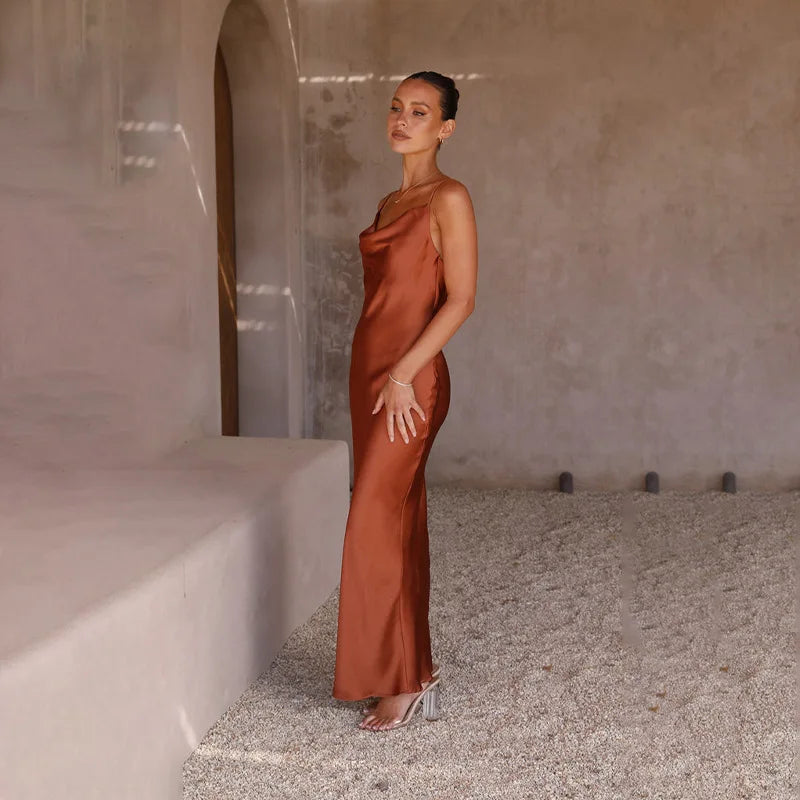 Variz – Vestido Longo de Cetim