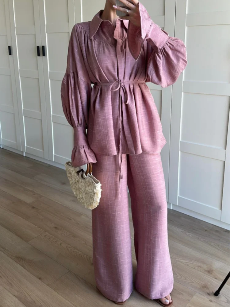 Alcaria Ruiva – Conjunto de Blusa com Cinto e Calças Amplas