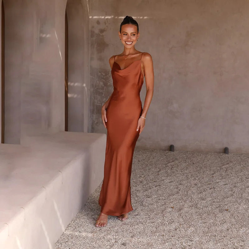 Variz – Vestido Longo de Cetim