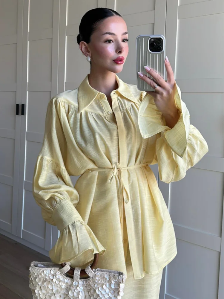 Alcaria Ruiva – Conjunto de Blusa com Cinto e Calças Amplas