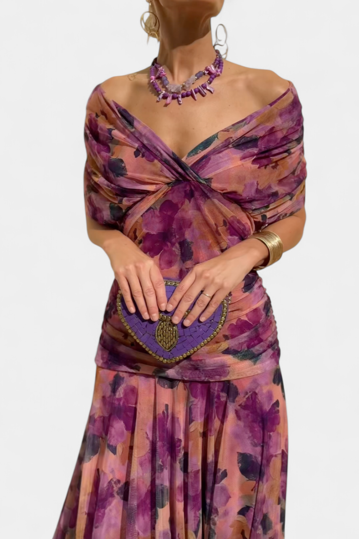 Vilarandelo – Vestido Largo de Flores com Decote em V