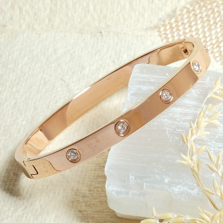 Caniçal – Pulseira Bangle com Cristais