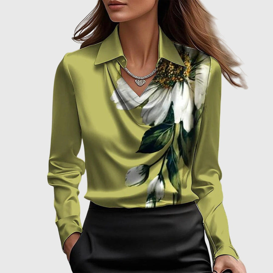 Pias – Blusa Drapeada com Brilho Suave