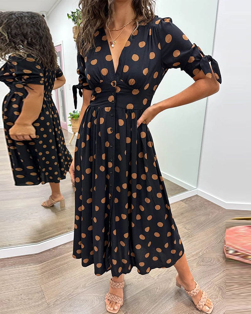 Valezim – Vestido de Bolinhas com Decote em V
