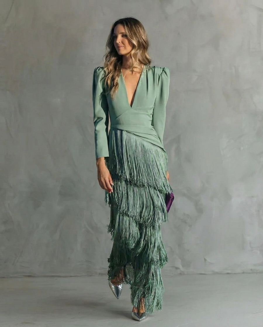 Veiros – Vestido com Mangas de Franjas