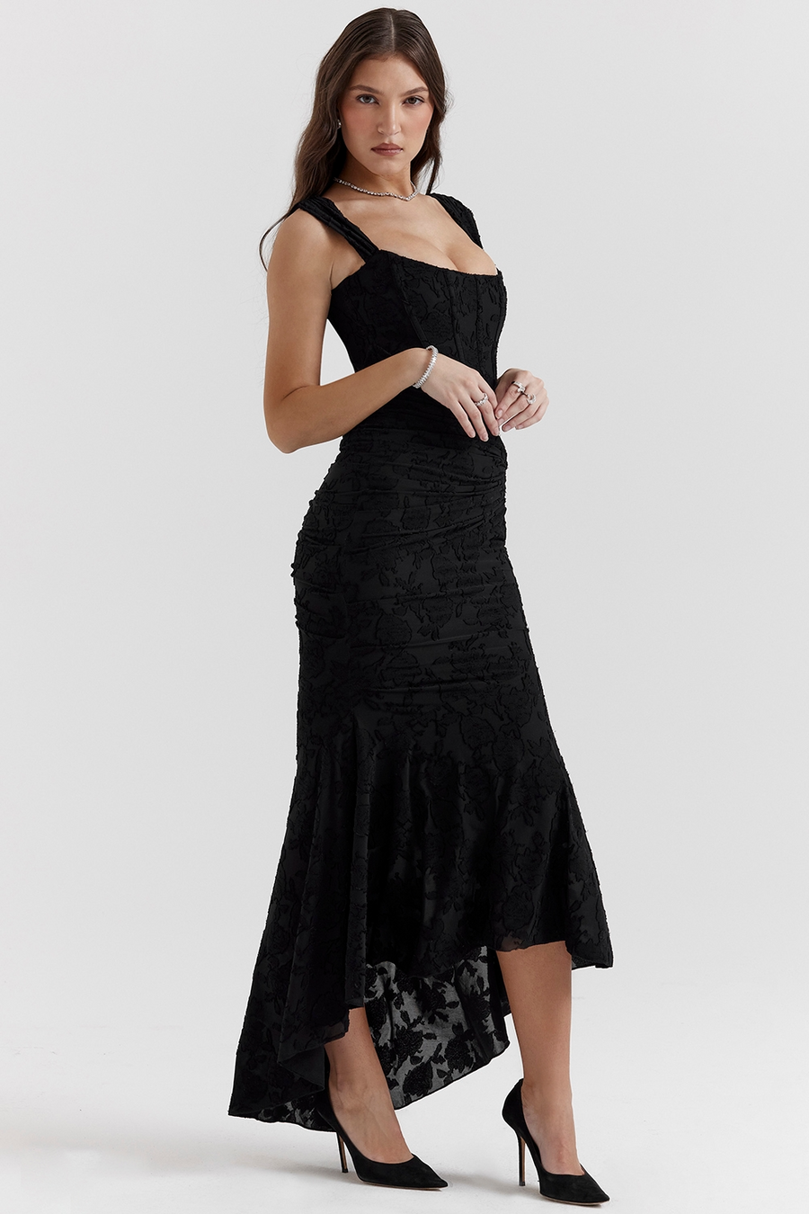 Espinhosela – Vestido Longo de Renda