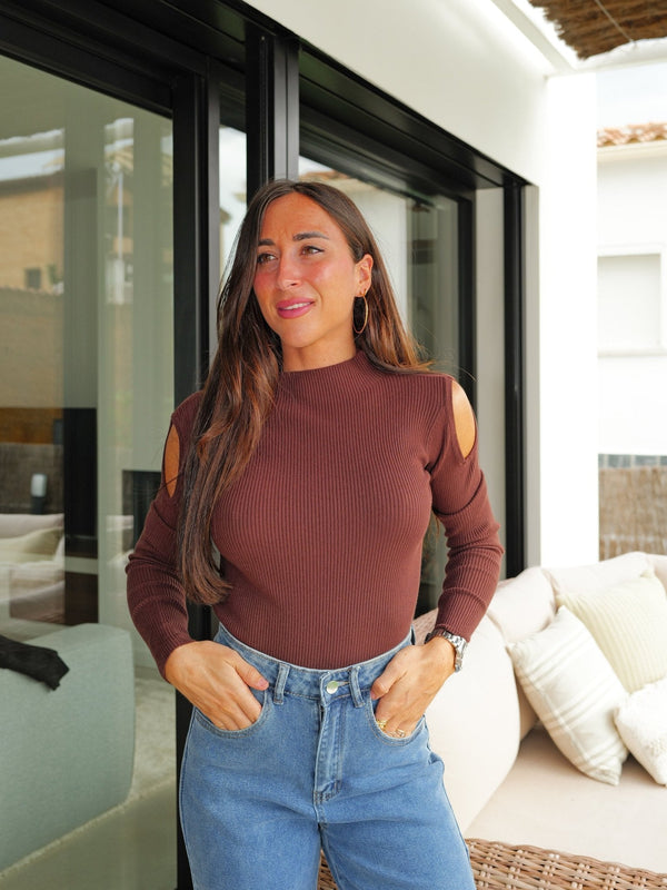 Camisola com ombros em padrão canelado, cor chocolate