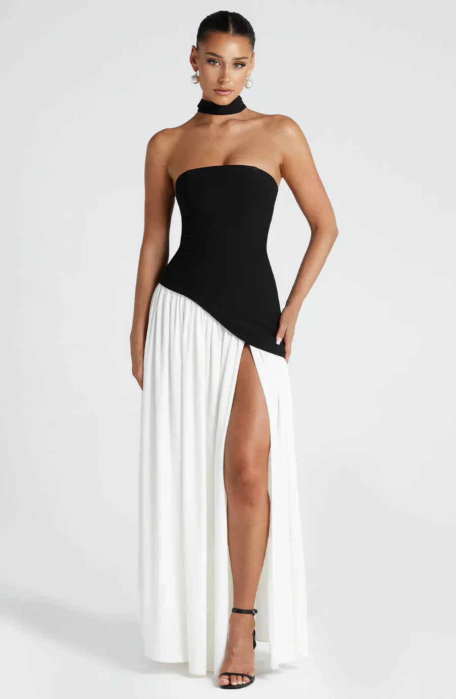 Vale de Água – Vestido Longo com Fenda