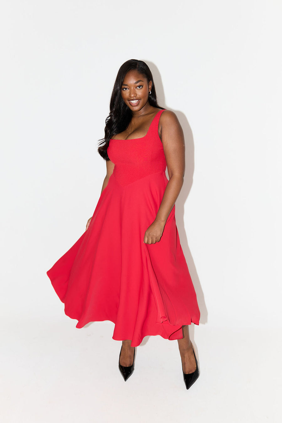 Idanha-a-Velha – Vestido Midi com Decote Quadrado