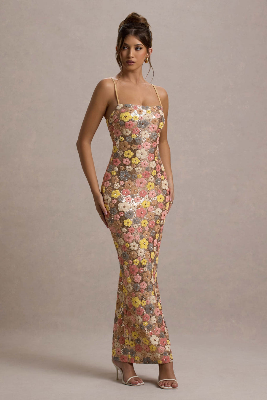 Vale de Pereiro – Vestido Longo com Lantejoulas