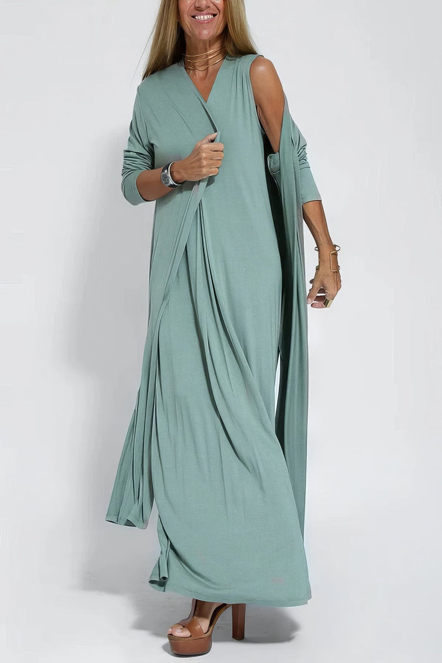 Quadrazais – Conjunto de Vestido Longo e Cardigã