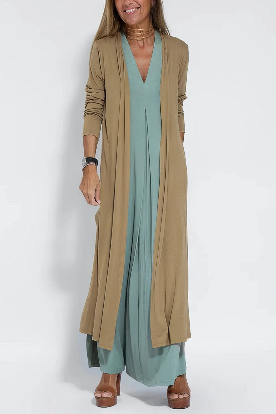 Quadrazais – Conjunto de Vestido Longo e Cardigã